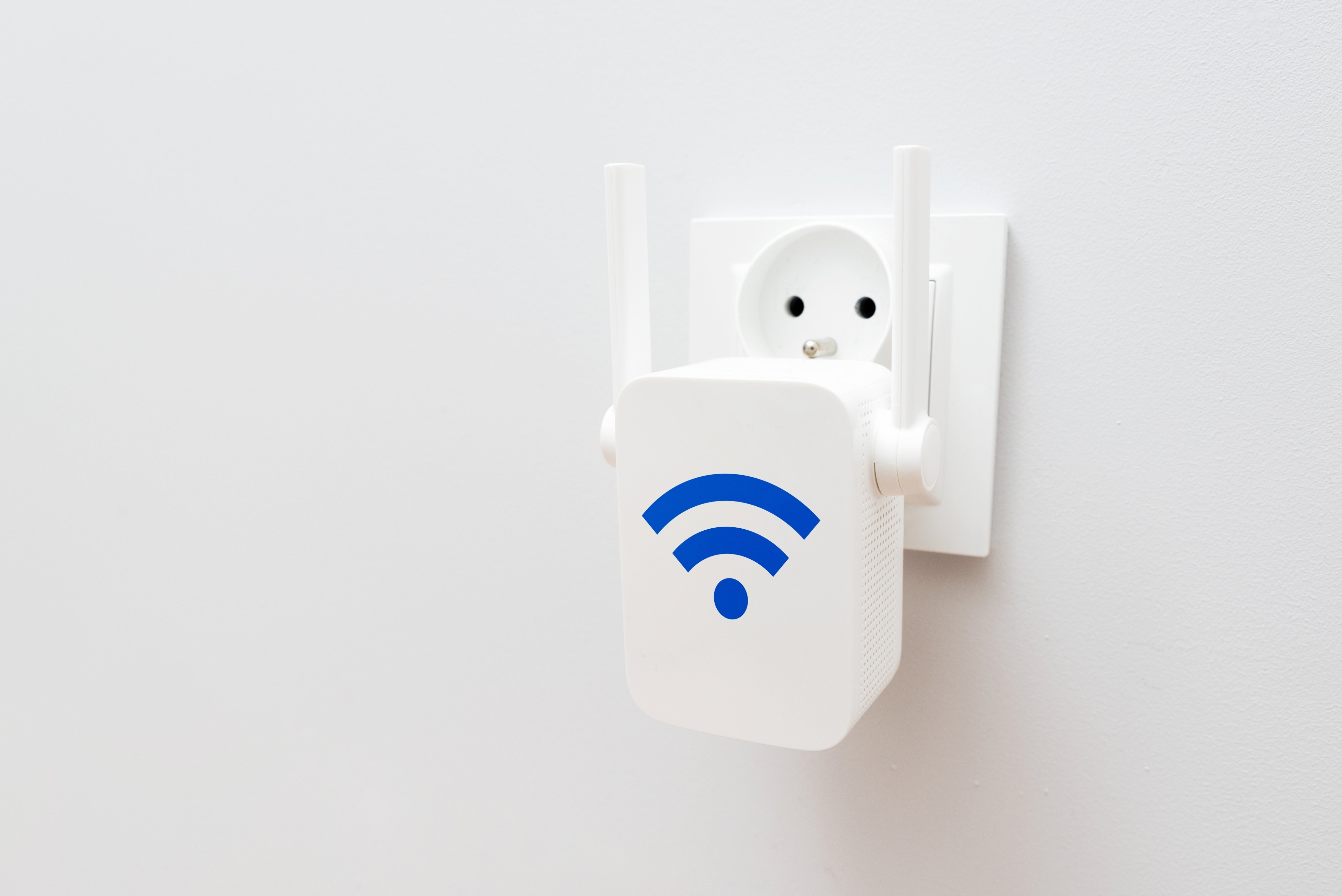 WiFi Extender vs Booster: Are They Worth It? Pros & Cons